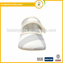 Producto caliente de la venta para 2015 nuevos zapatos de bebé suaves del caminante de la sola tela suave de la llegada